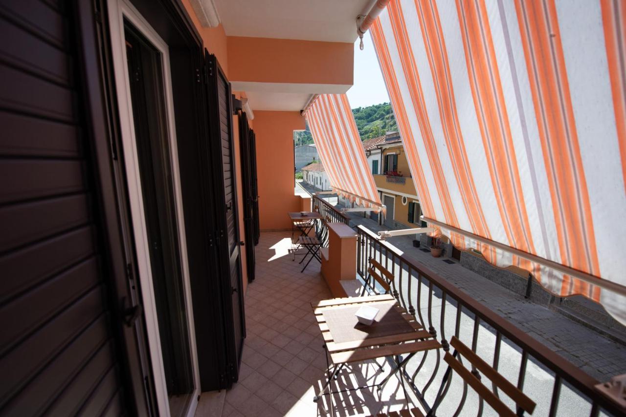 Le Camere Di Libero E Roberta Parghelia Exterior foto